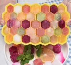 Siliconen IJsblokjesvorm Met Deksel Assorti - IJsklontjesvorm - IJsklontjes - IJsvormpjes Maker - Fruit IJs - Babyvoeding - IJsjes Maken - Fruit Voor Smoothies Invriezen - IJslolly's - Hapjes - IJsklontjes Vorm - Herbruikbaar - BPA Vrij - Hexagon -Merkloos Winkel 1200x1099 10
