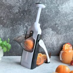 Livington TurboCut Universele Snijmachine - Groentesnijmachine Met 3 Messtanden Voor Dikke Of Fijne Plakjes - Rasp Met Snijdikte Tot 8 Mm - Vaatwasmachinebestendig - Snijmachine Met... 16 Livington TurboCut Universele Snijmachine - Groentesnijmachine Met 3 Messtanden Voor Dikke Of Fijne Plakjes - Rasp Met Snijdikte Tot 8 Mm - Vaatwasmachinebestendig - Snijmachine Met... -Merkloos Winkel 1200x1200 1600