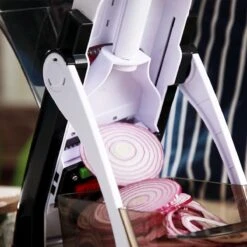 Livington TurboCut Universele Snijmachine - Groentesnijmachine Met 3 Messtanden Voor Dikke Of Fijne Plakjes - Rasp Met Snijdikte Tot 8 Mm - Vaatwasmachinebestendig - Snijmachine Met... 20 Livington TurboCut Universele Snijmachine - Groentesnijmachine Met 3 Messtanden Voor Dikke Of Fijne Plakjes - Rasp Met Snijdikte Tot 8 Mm - Vaatwasmachinebestendig - Snijmachine Met... -Merkloos Winkel 1200x1200 1604