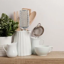 RVS Rasp Voor Keuken én Eettafel - Relaxdays - O.a. Voor Kaas, Citroen - Keukenrasp / Citroenrasp / Kaasrasp -Merkloos Winkel 1200x1200 2110