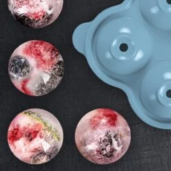 Blumtal Bollen IJsblokjesvorm - 2 X 4 IJsblokjes - Hoogwaardig Siliconen - 8 Stuks - 5 Cm - Grijs - Blauw / Lichtblauw -Merkloos Winkel 1200x1200 2379