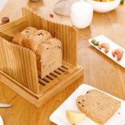 Merkloos Decopatent® Broodsnijder Bamboe - Hulpmiddel Voor Brood Snijden - Broodplank - Kruimelvanger -Merkloos Winkel 1200x1200 2516