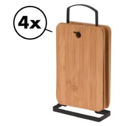 Luxe Snijplankenset Met Houder Van In Round – 4 Snijplanken – Houten Snijplank Rechthoek – Zwart Metalen Houder – Bamboe Hout – Serveerplank Hakblok Broodplank – Ontbijtplankjes Set – Cutting / Chopping Board – Keukengerei – Snijplankje – Borrelplank -Merkloos Winkel 1200x1200 2527