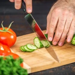 Luxe Snijplankenset Met Houder Van In Round – 4 Snijplanken – Houten Snijplank Rechthoek – Zwart Metalen Houder – Bamboe Hout – Serveerplank Hakblok Broodplank – Ontbijtplankjes Set – Cutting / Chopping Board – Keukengerei – Snijplankje – Borrelplank -Merkloos Winkel 1200x1200 2532