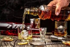 Siempre Bien Luxe Ijsblokvorm - Vierkant, Rond Diamant En Rozen - Decoratieve Ijsblokmaker - Kindervriendelijk - Cocktails - Inclusief Trechtertje -Merkloos Winkel 1200x800 212